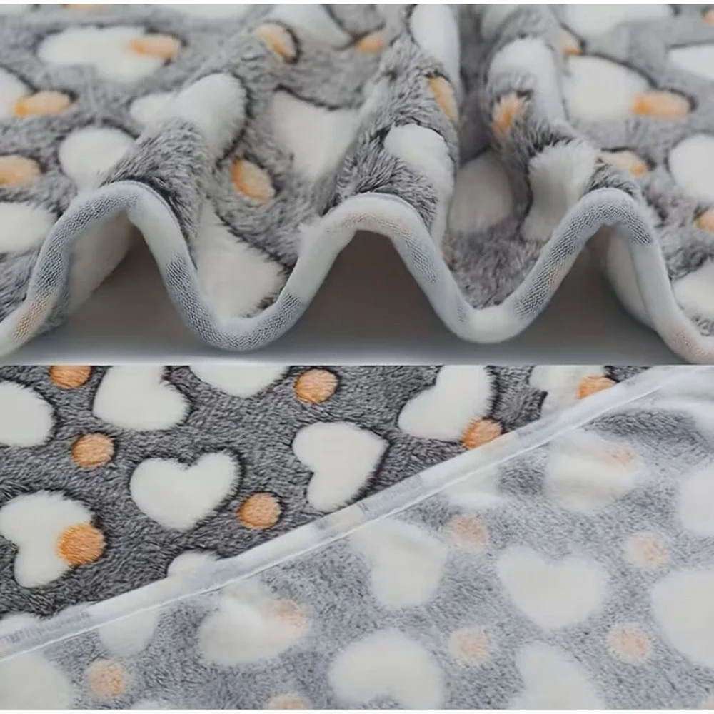 Warm Soft Plush Premium Fleece Pet Cat Dog Heart Blanket DK GRAY‎ 41'x30